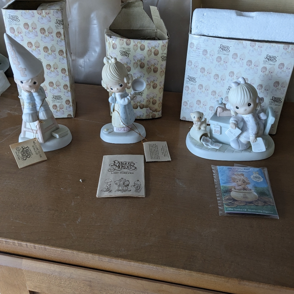 Set of 3 precious moments figurines
